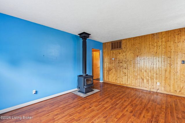 10317 Grafton Hall Rd, Louisville, KY 40272