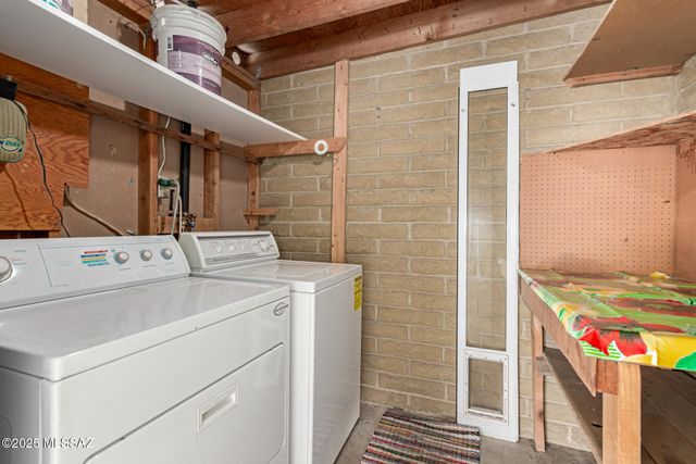 6 E Madrid Drive, Tucson, AZ 85704