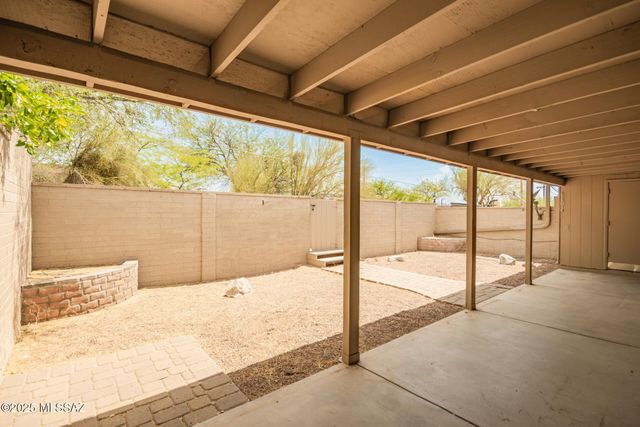 6 E Madrid Drive, Tucson, AZ 85704