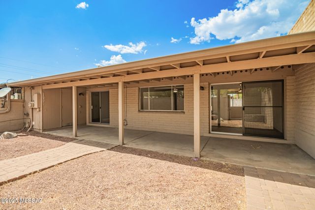 6 E Madrid Drive, Tucson, AZ 85704
