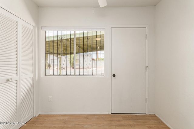 6 E Madrid Drive, Tucson, AZ 85704