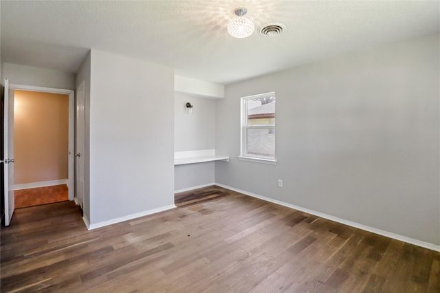 441 Southern Oaks Drive, Lake Jackson, TX 77566