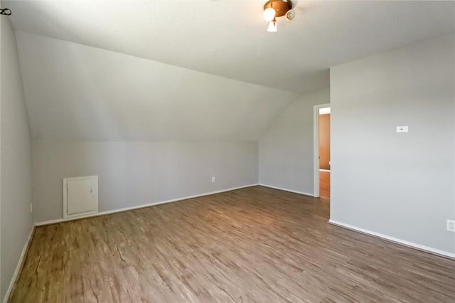 441 Southern Oaks Drive, Lake Jackson, TX 77566