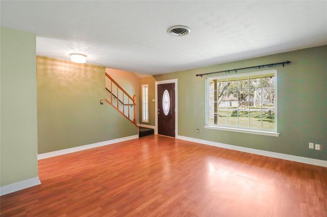 441 Southern Oaks Drive, Lake Jackson, TX 77566