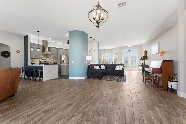 529 VIA DEL SOL DRIVE, Davenport, FL 33896