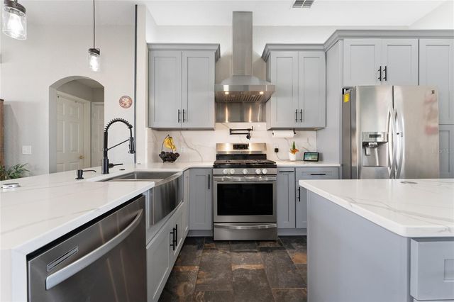 529 VIA DEL SOL DRIVE, Davenport, FL 33896