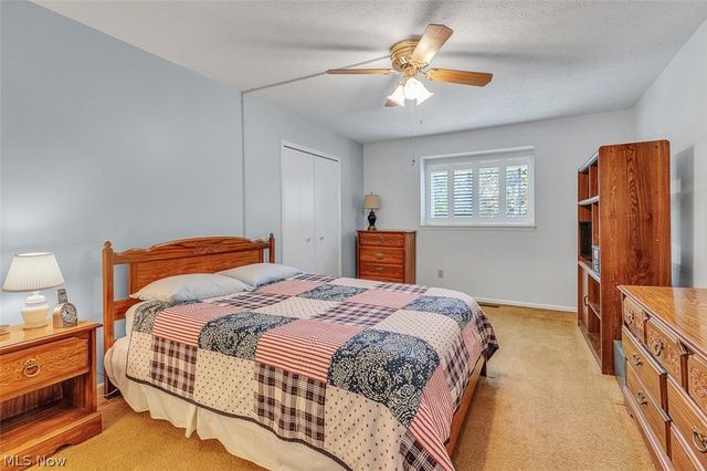 4310 Hyde Park 4, North Olmsted, OH 44070