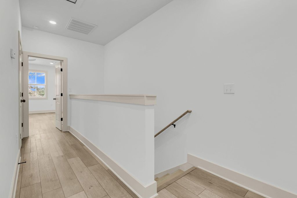 Image 20 of property listing at 4009 Gravely Avenue, North Charleston, SC 29405