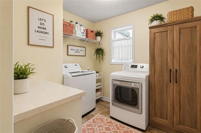 517 Annslee Lane, Loganville, GA 30052