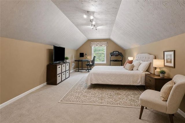 517 Annslee Lane, Loganville, GA 30052