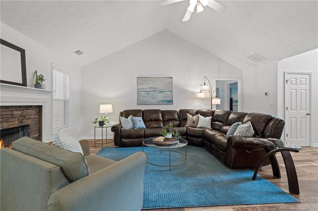 517 Annslee Lane, Loganville, GA 30052