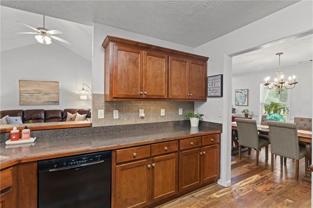 517 Annslee Lane, Loganville, GA 30052
