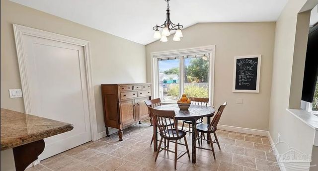 420 Fairpoint Dr, Gulf Breeze, FL 32561