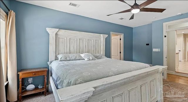 420 Fairpoint Dr, Gulf Breeze, FL 32561