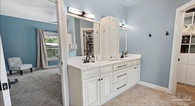 420 Fairpoint Dr, Gulf Breeze, FL 32561