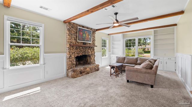 420 Fairpoint Dr, Gulf Breeze, FL 32561