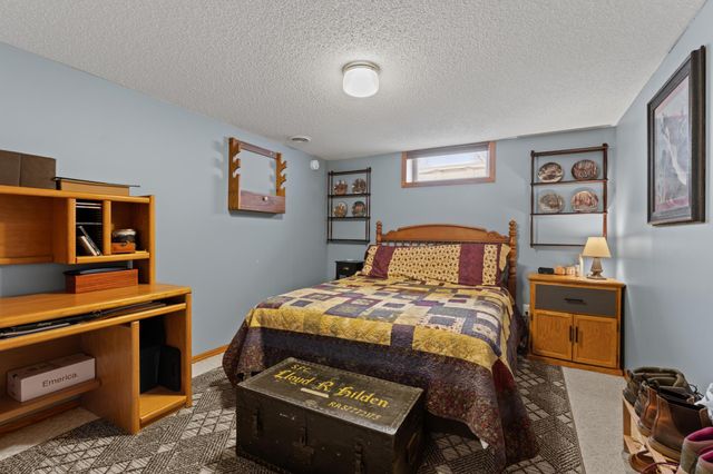 932 24th Street NW, Rochester, MN 55901