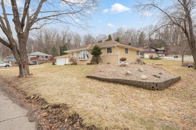 932 24th Street NW, Rochester, MN 55901