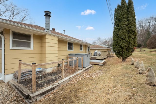 932 24th Street NW, Rochester, MN 55901