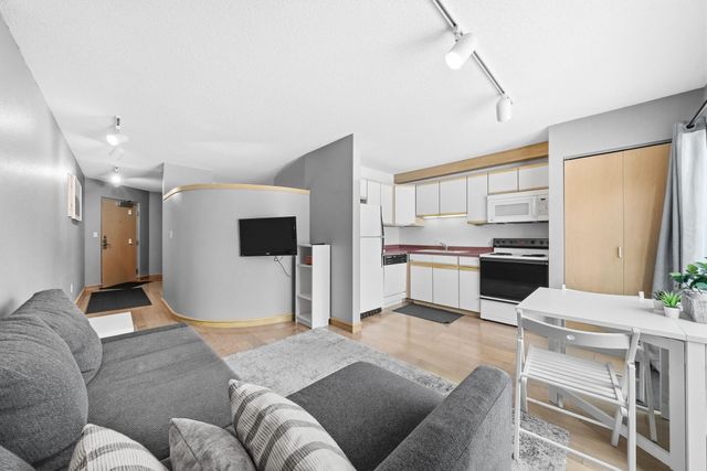 124 Beech Street, Traverse City, MI 49684