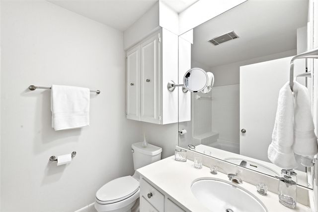 105 Melody ST, Lakeway, TX 78734