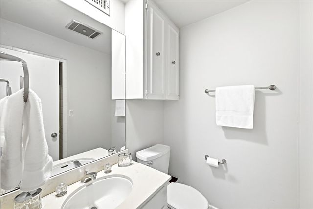 105 Melody ST, Lakeway, TX 78734