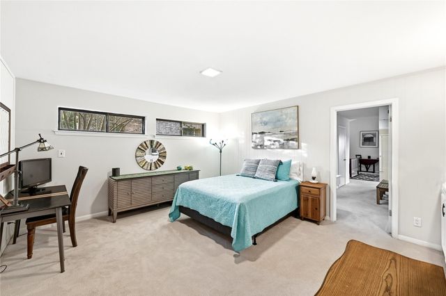 105 Melody ST, Lakeway, TX 78734