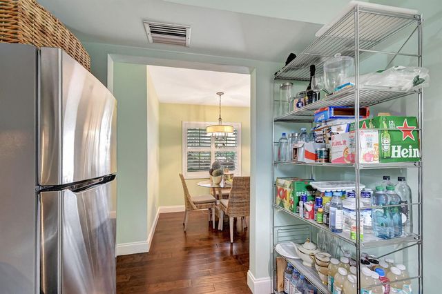 100 Venetian Drive 3, Delray Beach, FL 33483