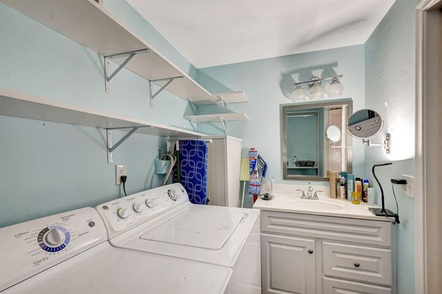 100 Venetian Drive 3, Delray Beach, FL 33483