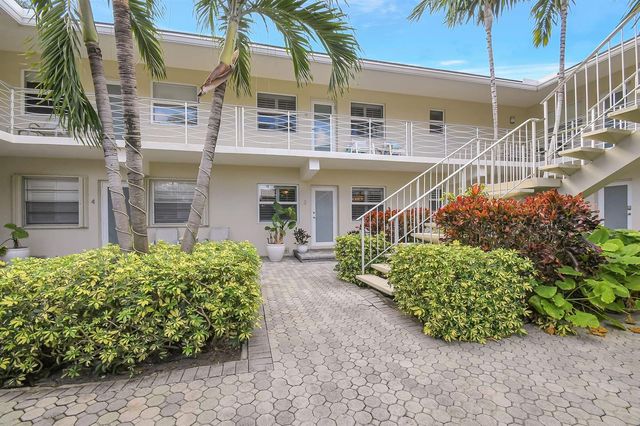 100 Venetian Drive 3, Delray Beach, FL 33483