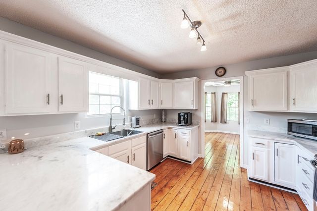 3538 Armstrong Rd, Springfield, TN 37172