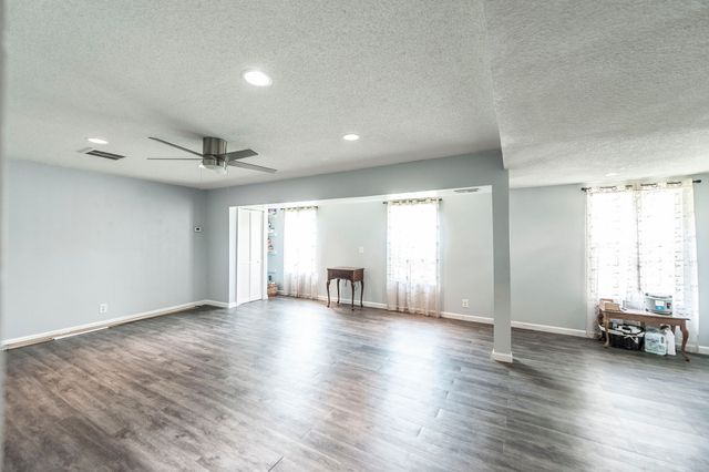 3538 Armstrong Rd, Springfield, TN 37172