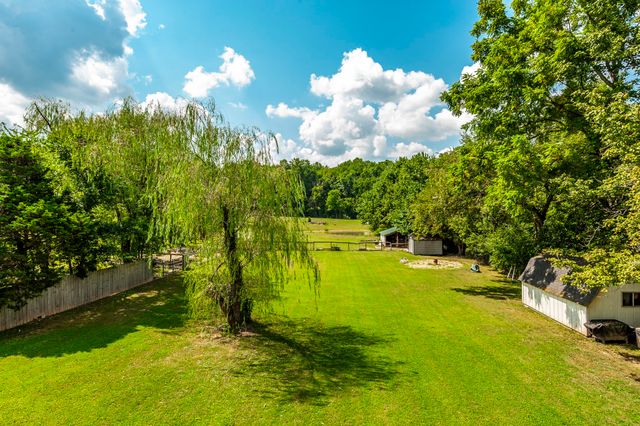 3538 Armstrong Rd, Springfield, TN 37172