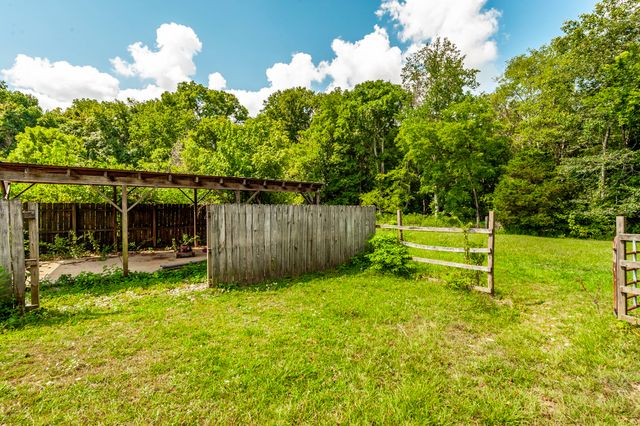 3538 Armstrong Rd, Springfield, TN 37172