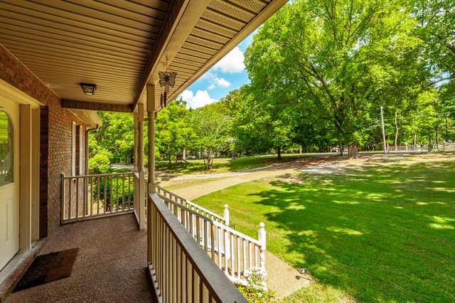 3538 Armstrong Rd, Springfield, TN 37172