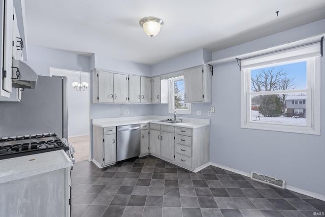 4022 W Glen Oaks Drive, Bloomington, IN 47403