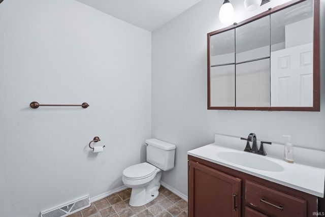 4022 W Glen Oaks Drive, Bloomington, IN 47403