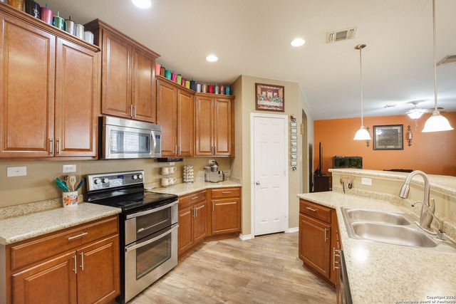 13342 Loma Sierra, San Antonio, TX 78233