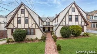 4320 Hamilton Place, Douglaston, NY 11363