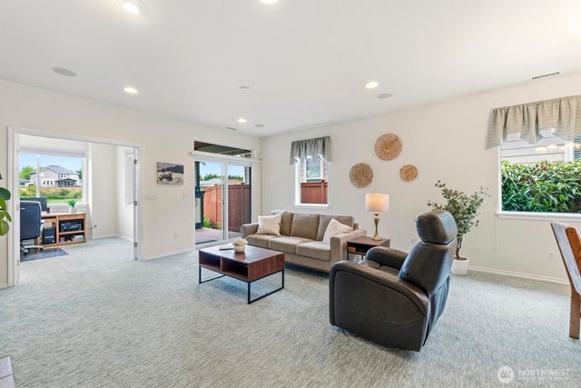 4345 Sinclair Loop NE, Lacey, WA 98516
