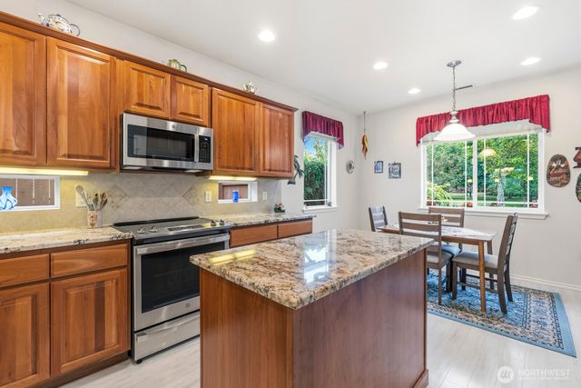 4345 Sinclair Loop NE, Lacey, WA 98516