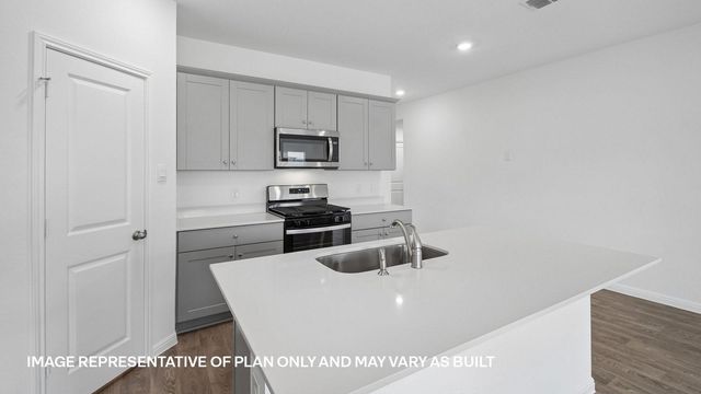 145 Little Walnut Cove, Kyle, TX 78640