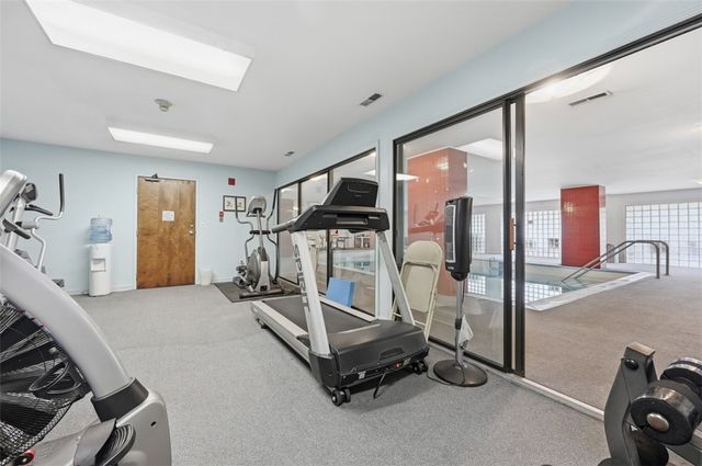 540 N NEVILLE 305, Oakland, PA 15213