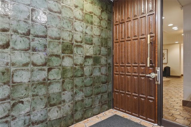 540 N NEVILLE 305, Oakland, PA 15213
