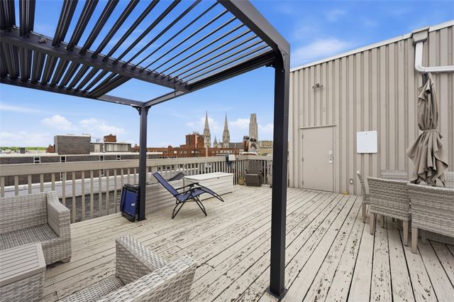 540 N NEVILLE 305, Oakland, PA 15213