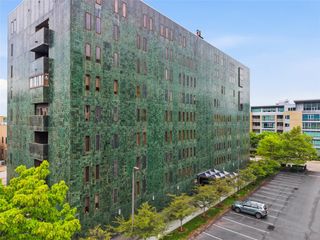 540 N NEVILLE 305, Oakland, PA 15213
