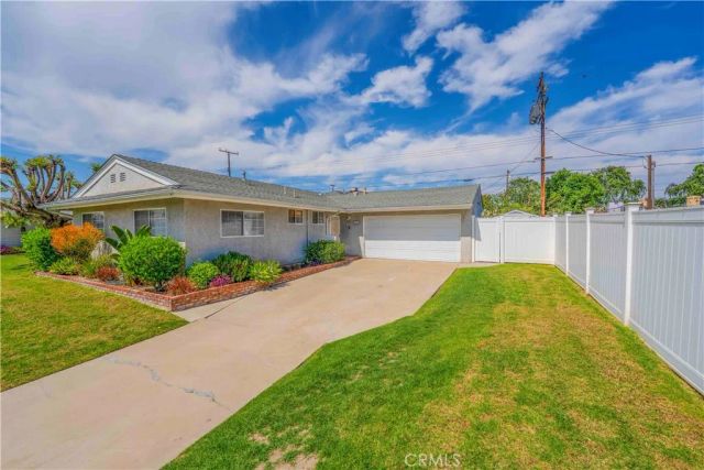 5101 Myra, Cypress, CA 90630