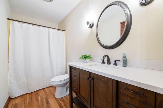 533 Taylor St, Bruceton, TN 38317