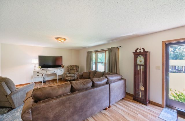 533 Taylor St, Bruceton, TN 38317