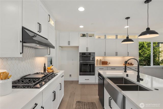 4216 220th Place SE, Bothell, WA 98021